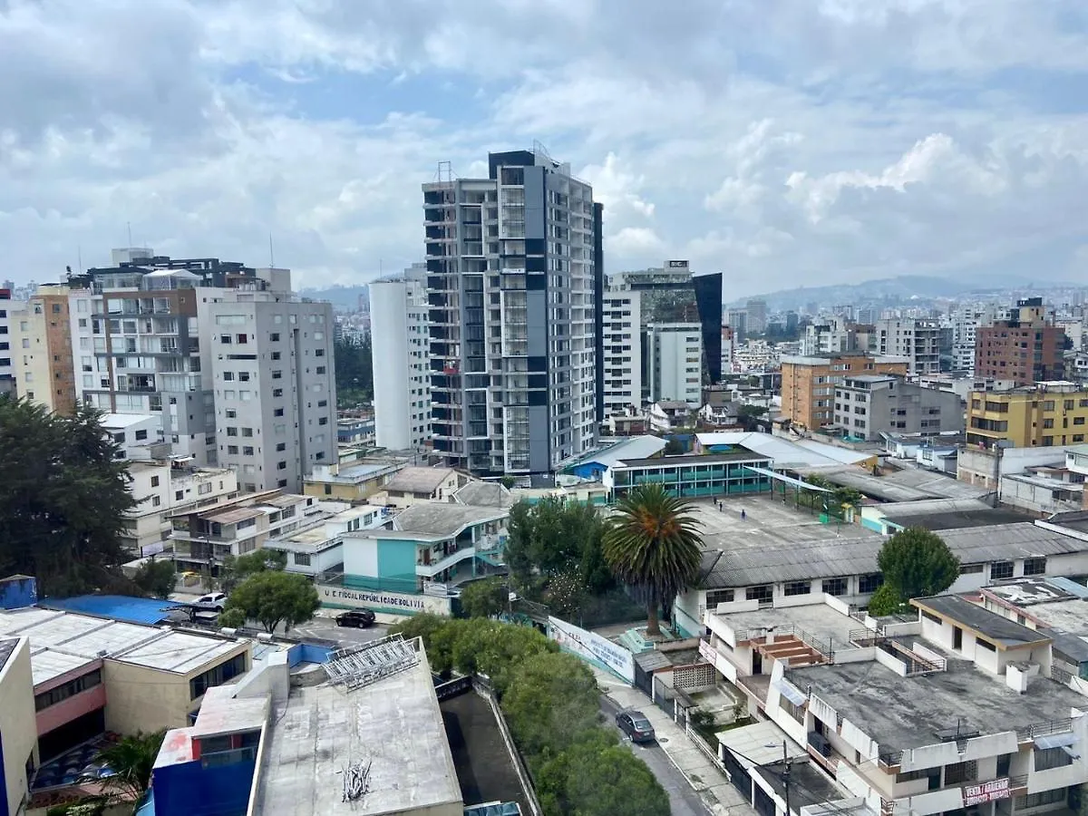 Suite Amoblada Con Aparcamiento Privado Excelente Vista Y Ubicacion! Sector La Carolina Quito Ecuador