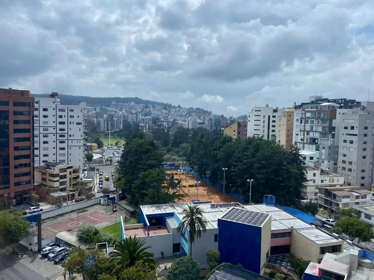 Suite Amoblada Con Aparcamiento Privado Excelente Vista Y Ubicacion! Sector La Carolina Quito 0*,  Ecuador