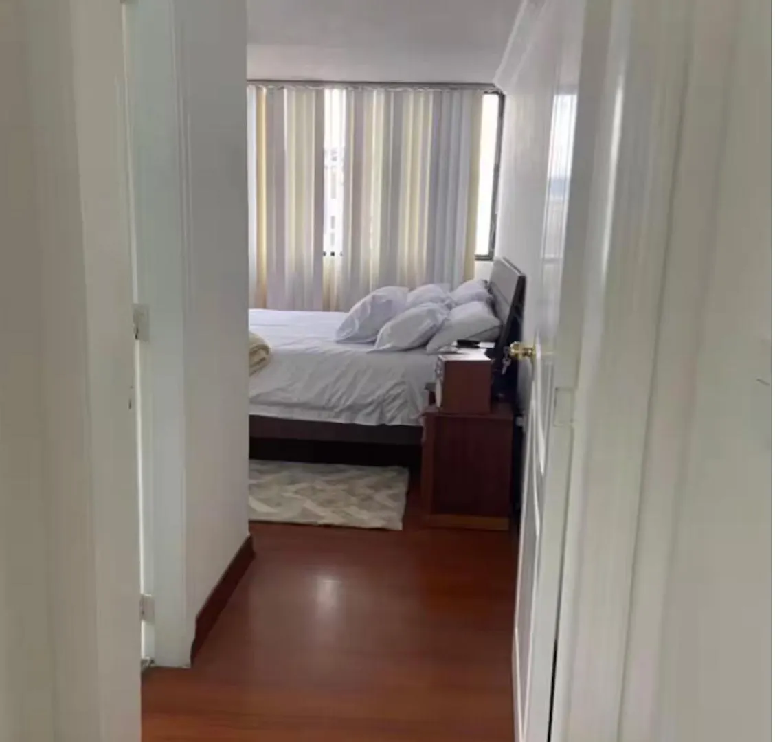 Suite Amoblada Con Aparcamiento Privado Excelente Vista Y Ubicacion! Sector La Carolina Quito 0*,