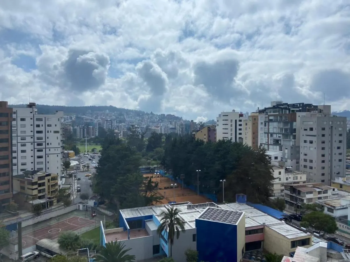Suite Amoblada Con Aparcamiento Privado Excelente Vista Y Ubicacion! Sector La Carolina Κίτο Διαμέρισμα