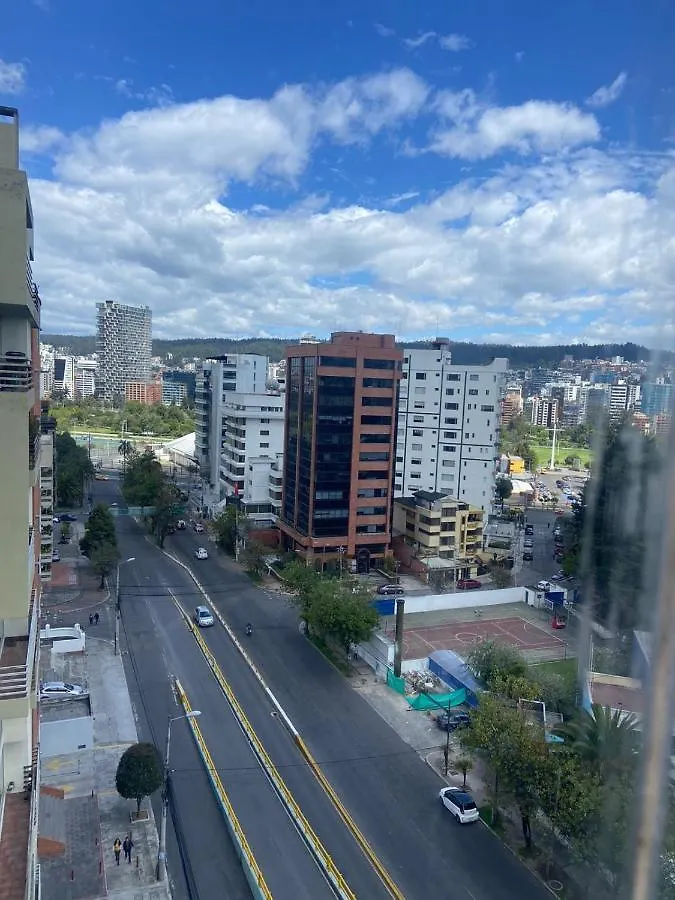 Suite Amoblada Con Aparcamiento Privado Excelente Vista Y Ubicacion! Sector La Carolina Κίτο Ισημερινός